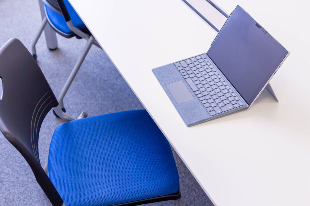 ワインエキスパートの行政書士が、事業展開を見据えた支援
長期的に相談できるパートナーとして、事業の状況に応じた継続的な支援。