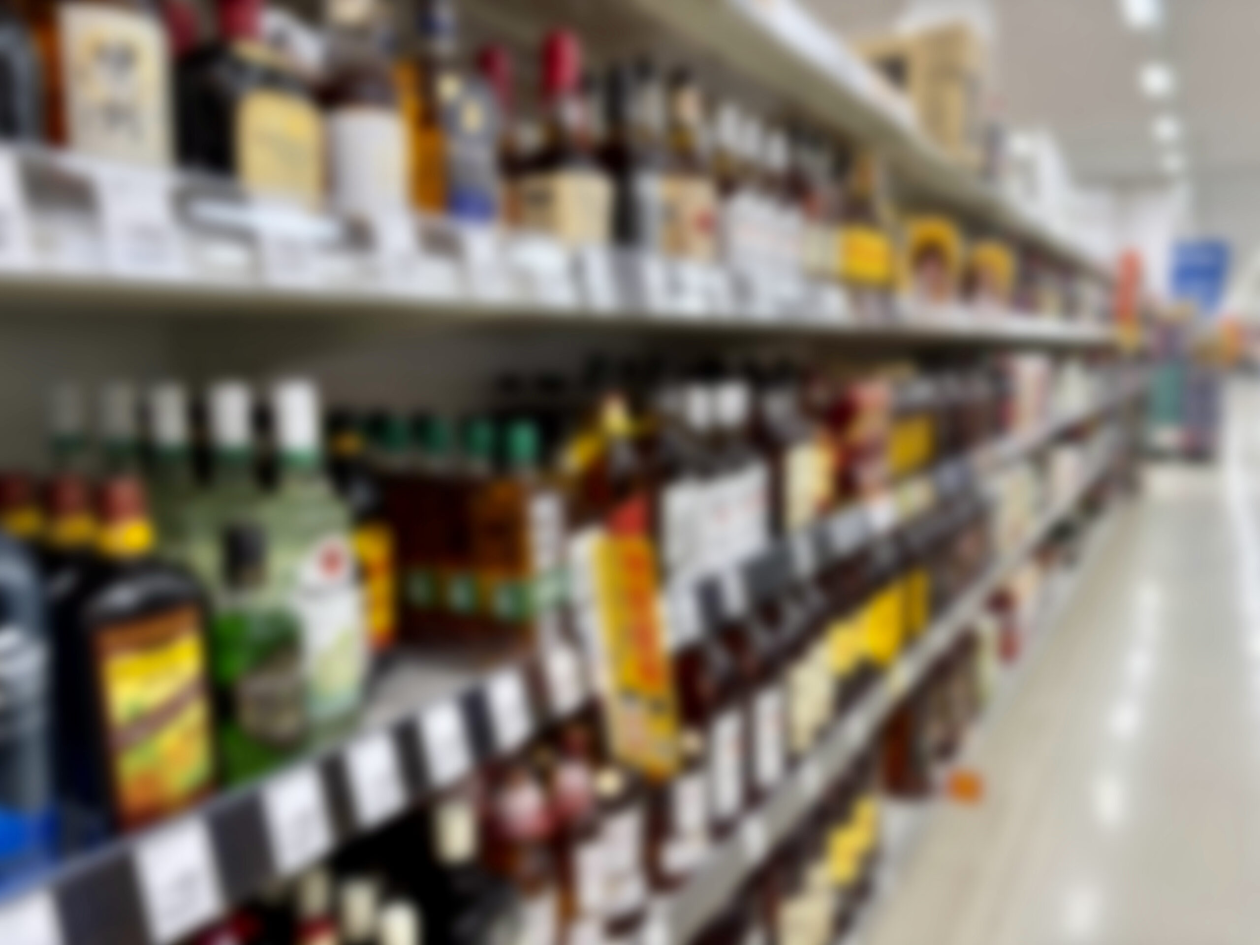 食料品店で酒類販売を開始